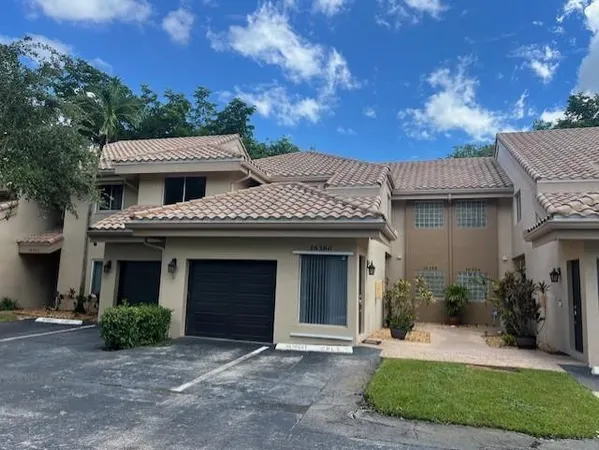 $2,900 | 16360 Malibu Drive, Weston, FL 33326
