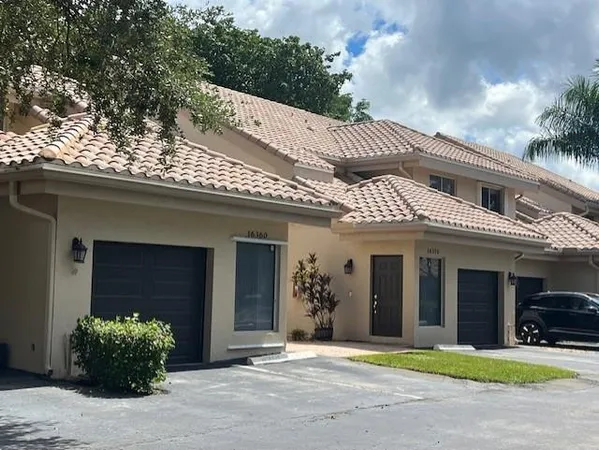 $2,900 | 16360 Malibu Drive, Weston, FL 33326