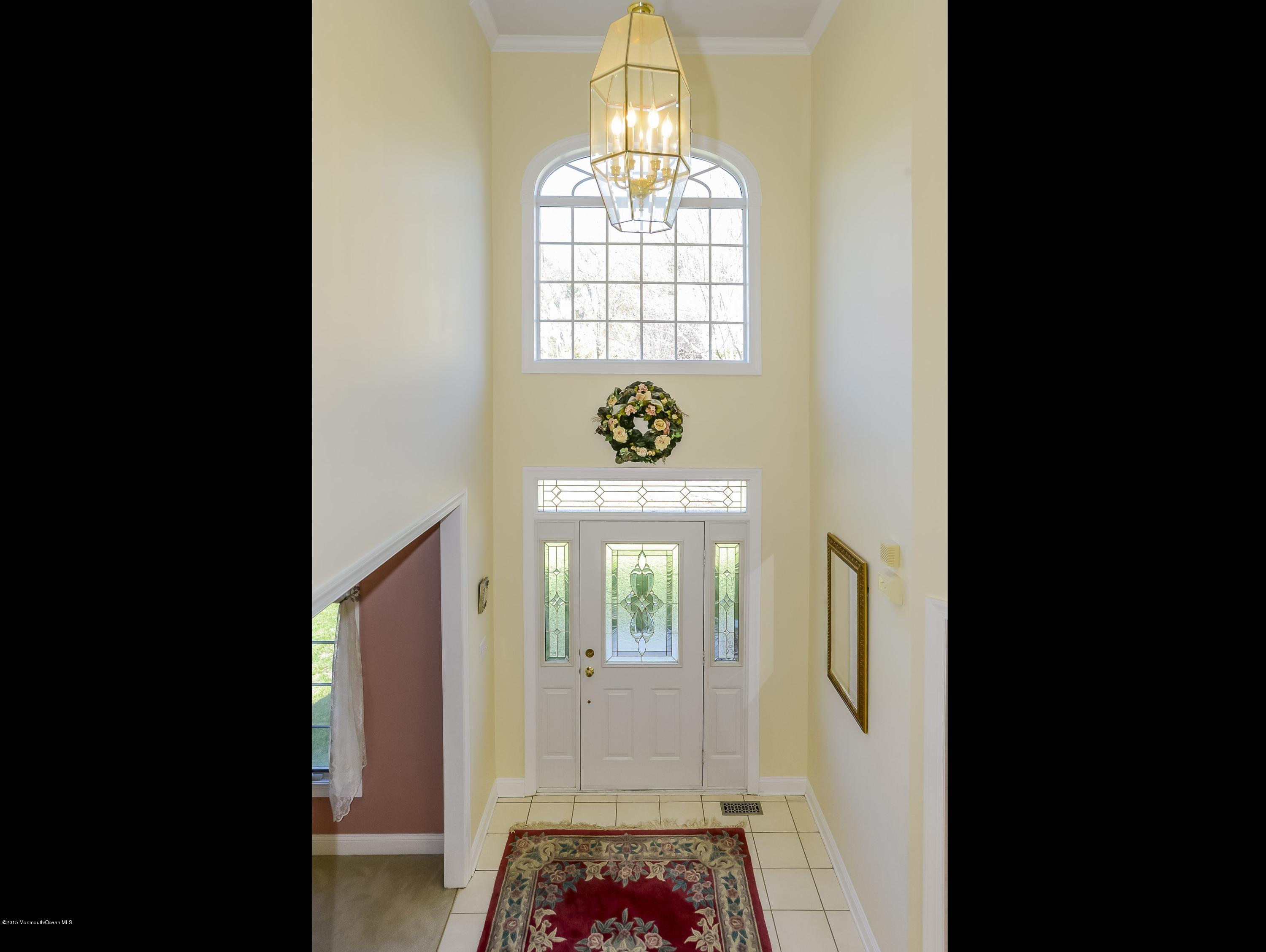 211 Yellowknife Road Morganville, NJ 07751 - Photo 3 of 27 004_Foyer