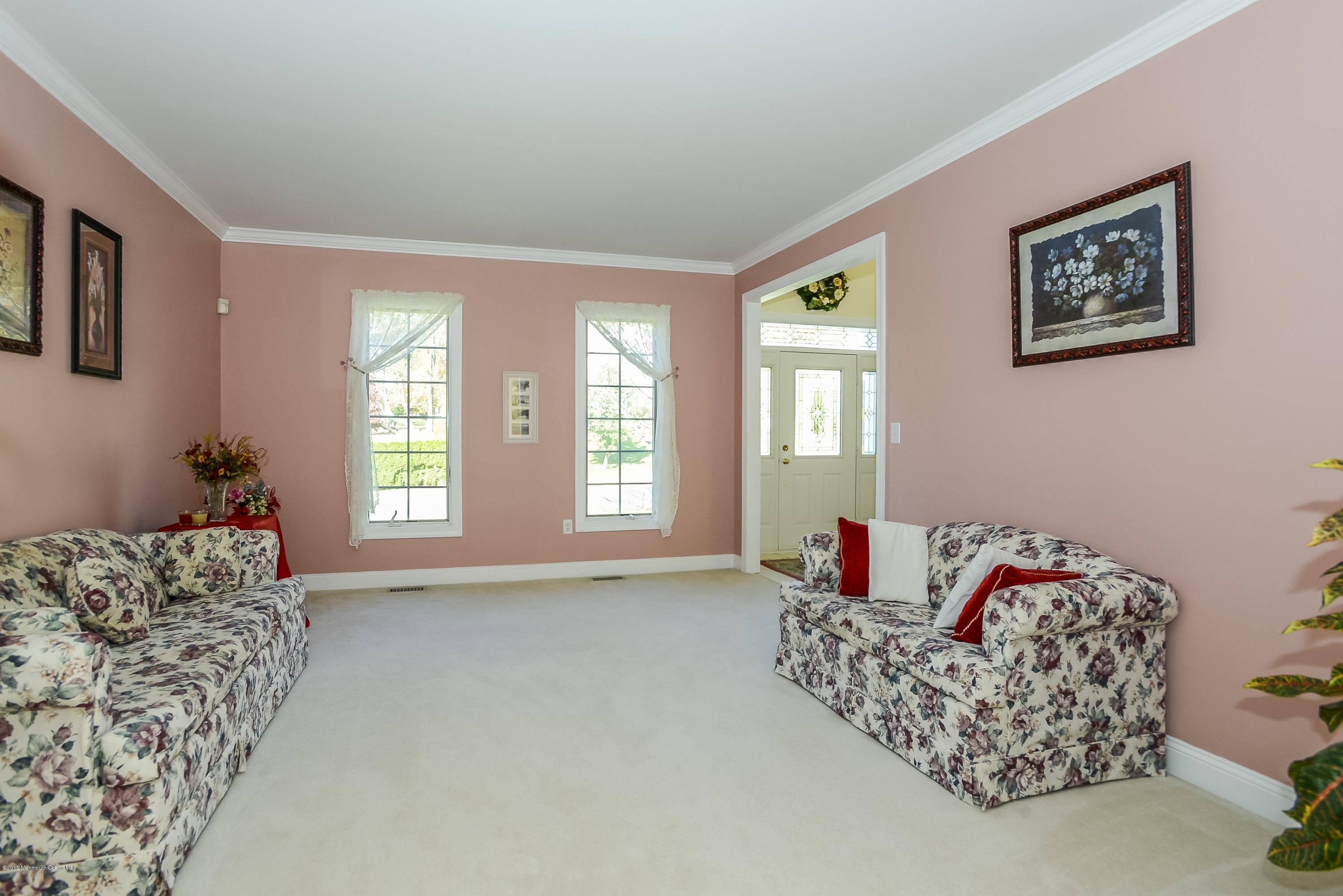 211 Yellowknife Road Morganville, NJ 07751 - Photo 8 of 27 008_Living Room