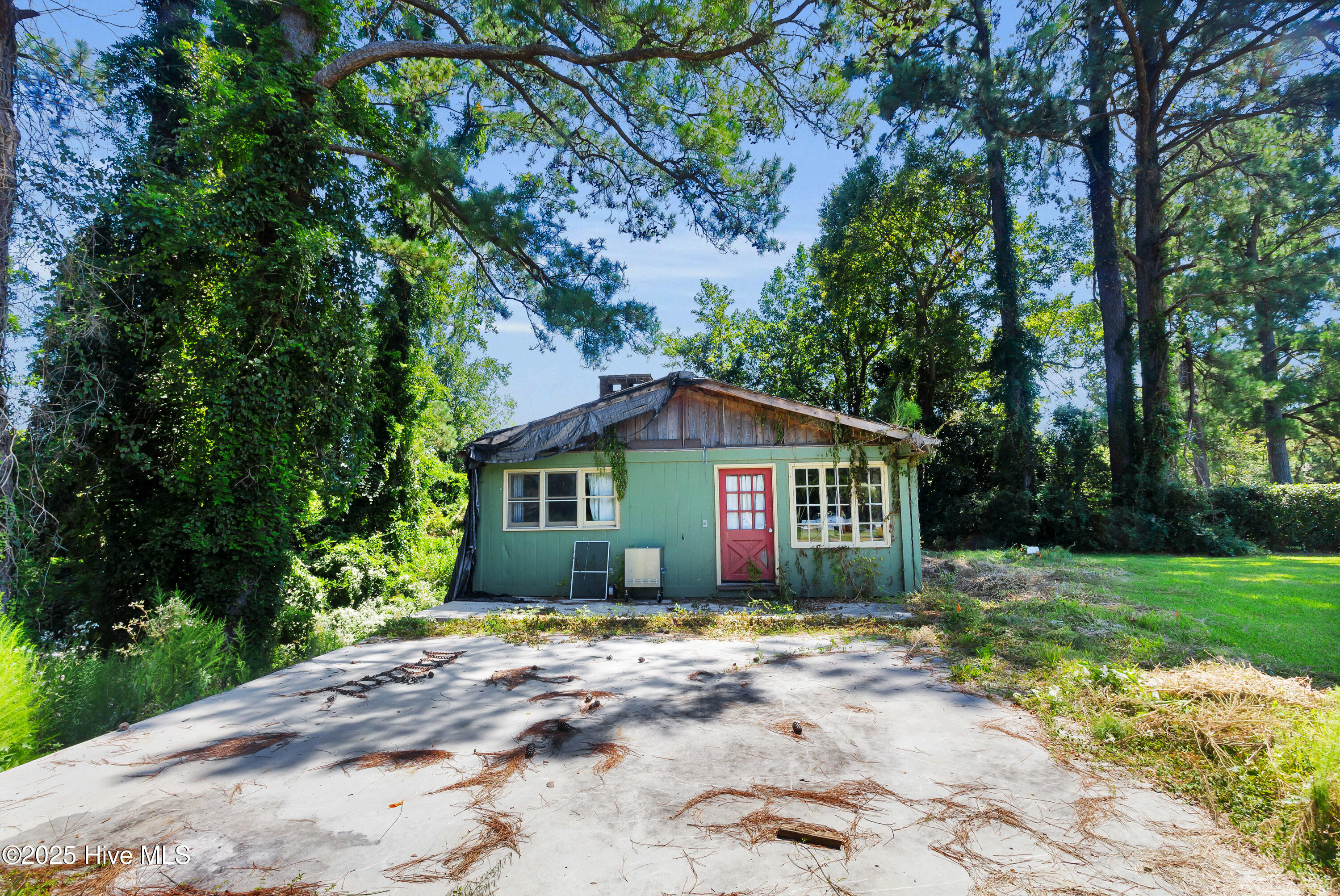 4710 Mullen Road New Bern, NC 28560 - Photo 7 of 17 Front