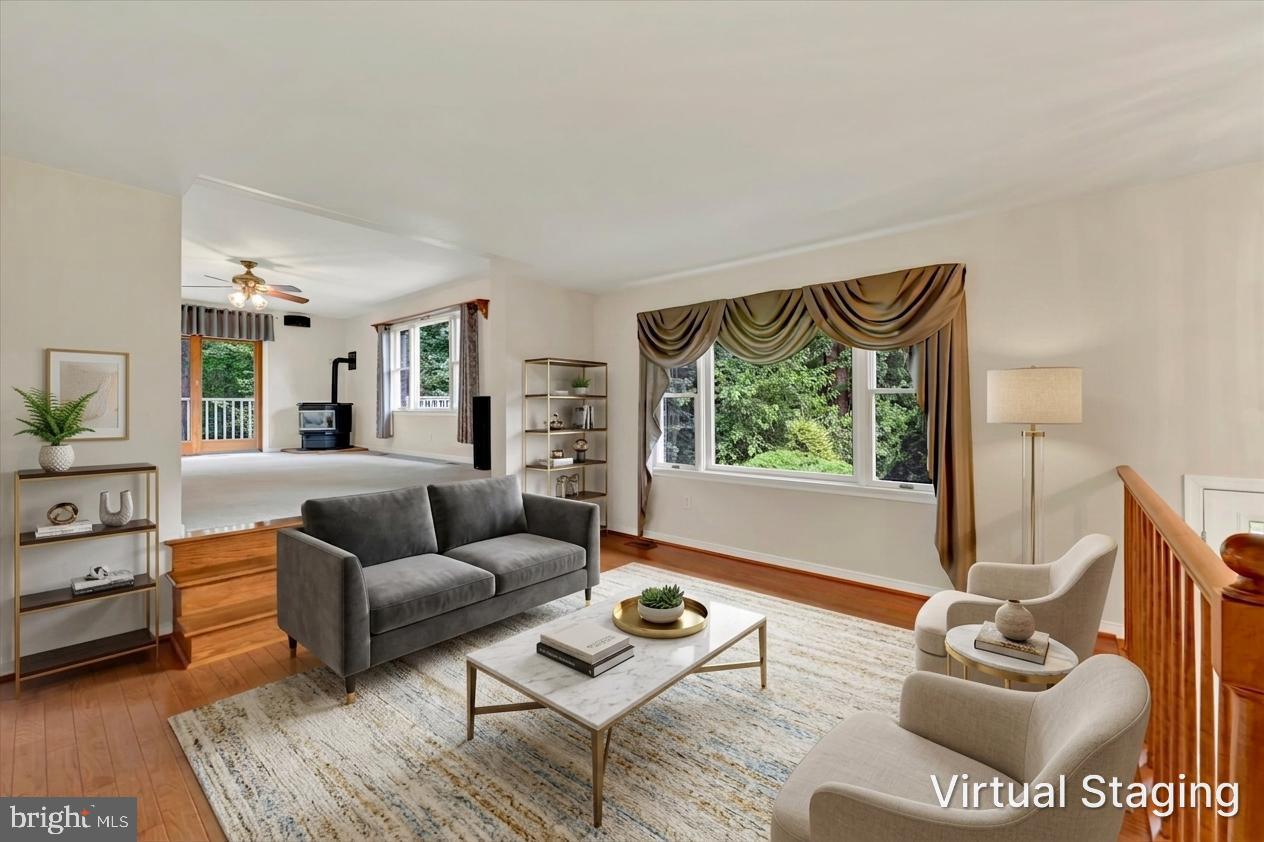 virtual staging - living rm w/bay window