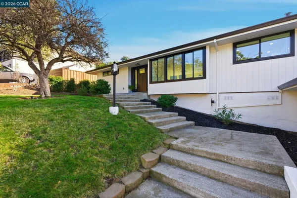 $1,995,000 | 89 Greenfield Drive, Moraga, CA 94556