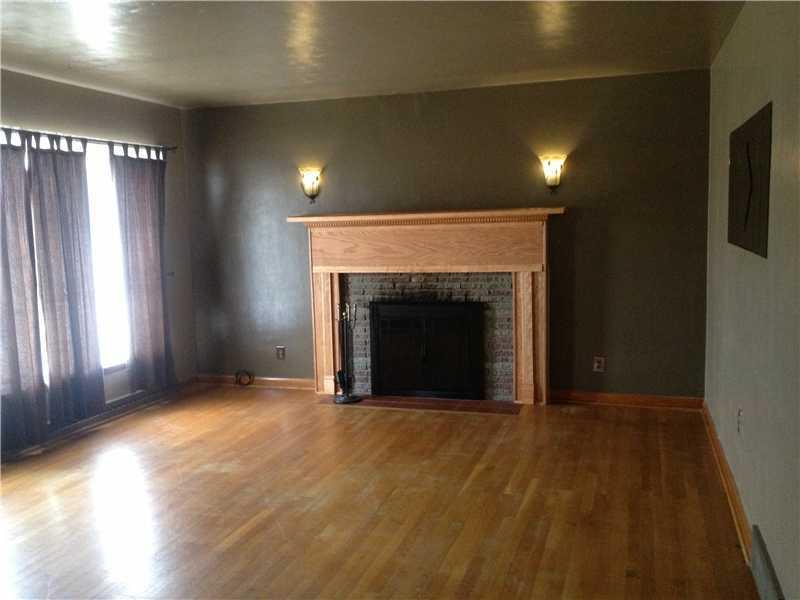 2733 Mercer West Middlesex Road West Middlesex, PA 16159 - Photo 4 of 9 Family Room.