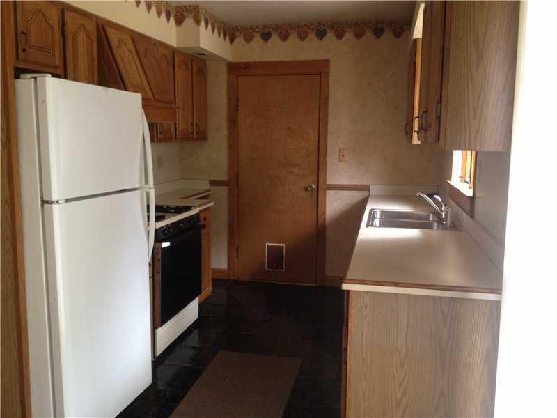 2733 Mercer West Middlesex Road West Middlesex, PA 16159 - Photo 5 of 9 Kitchen.