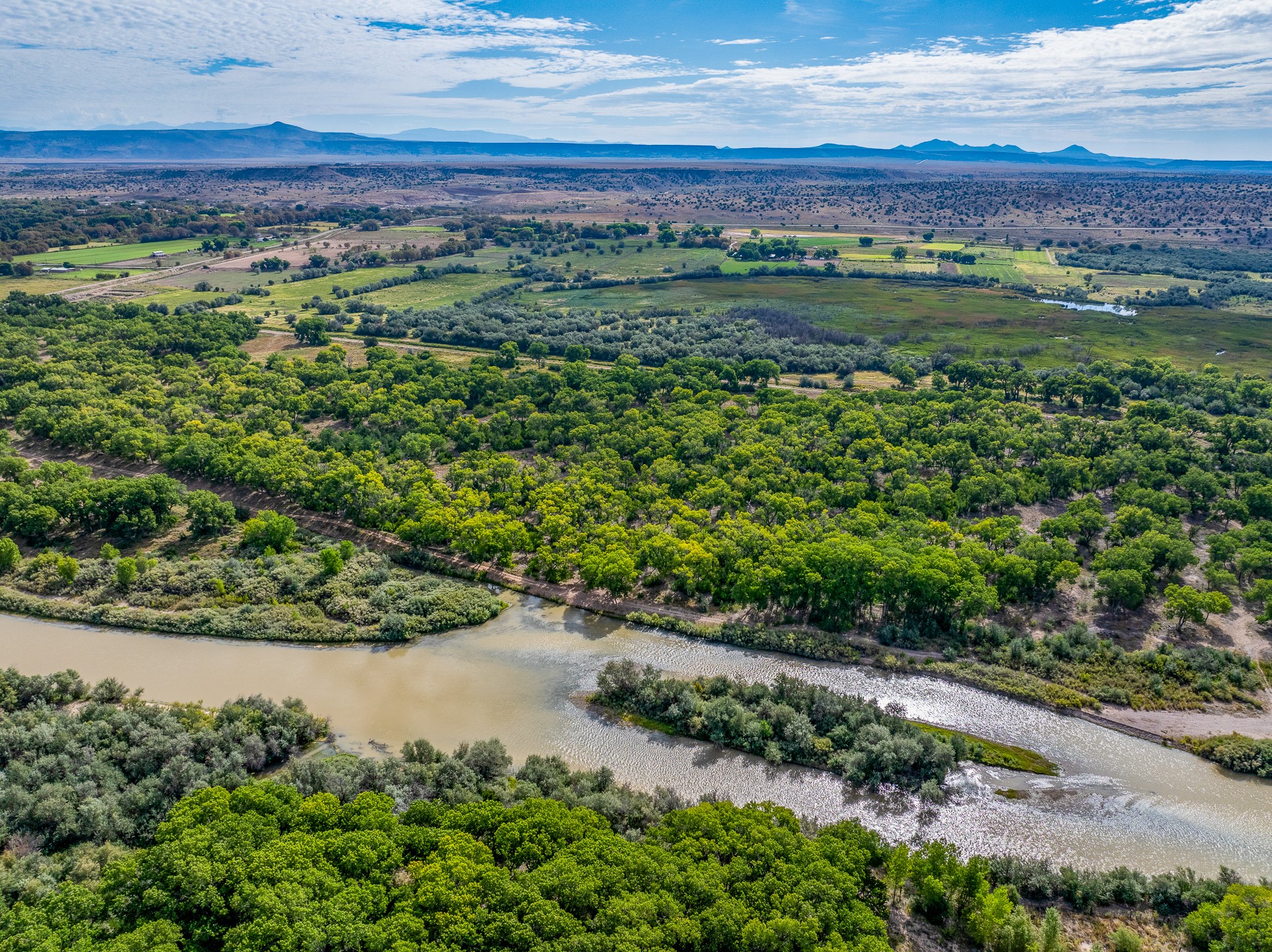 12 Sparkling Moolah Road Pena Blanca, NM 87041 - Photo 4 of 24