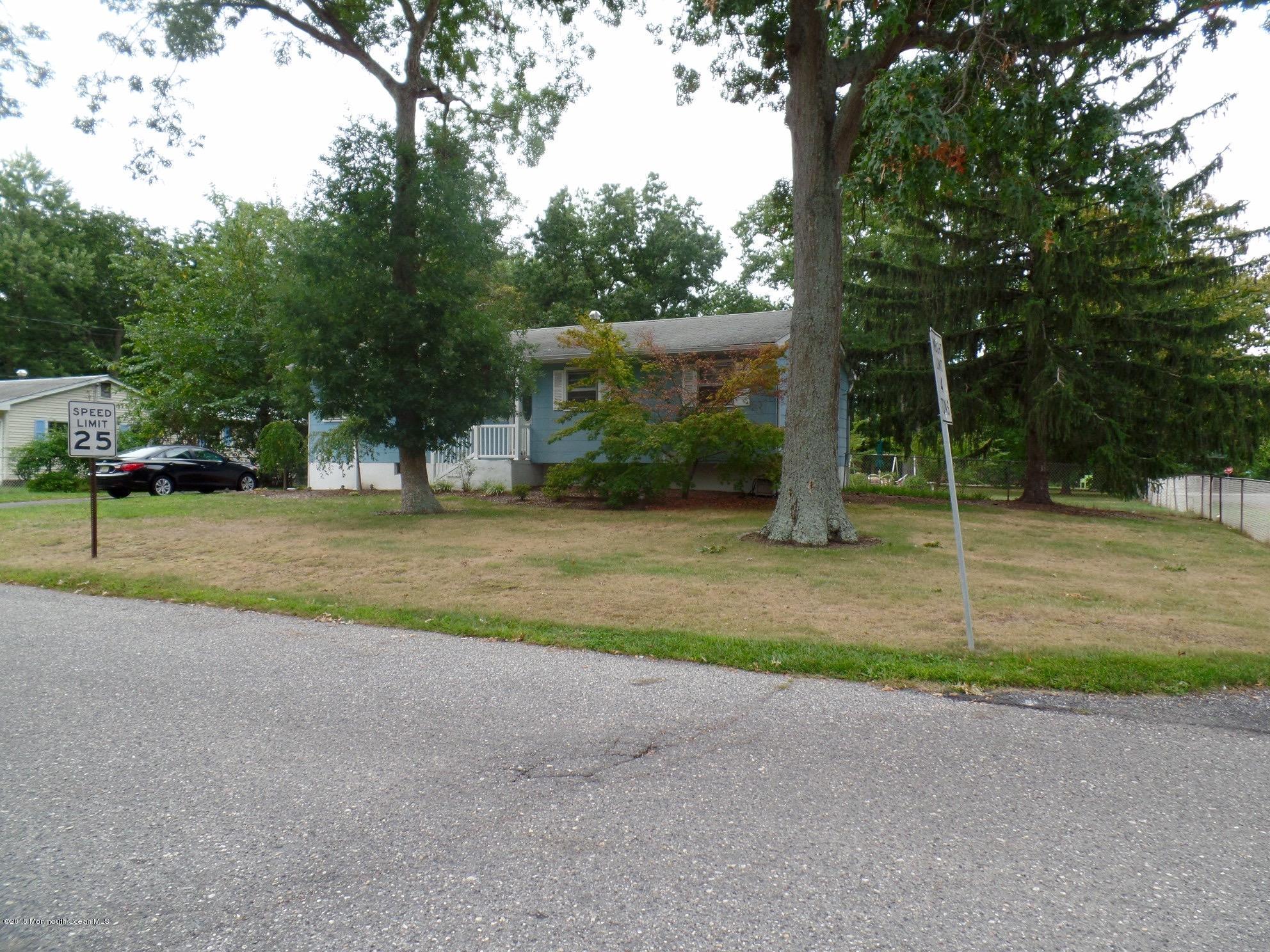 1 Oak Drive Jackson, NJ 08527 - Photo 2 of 20 front 2