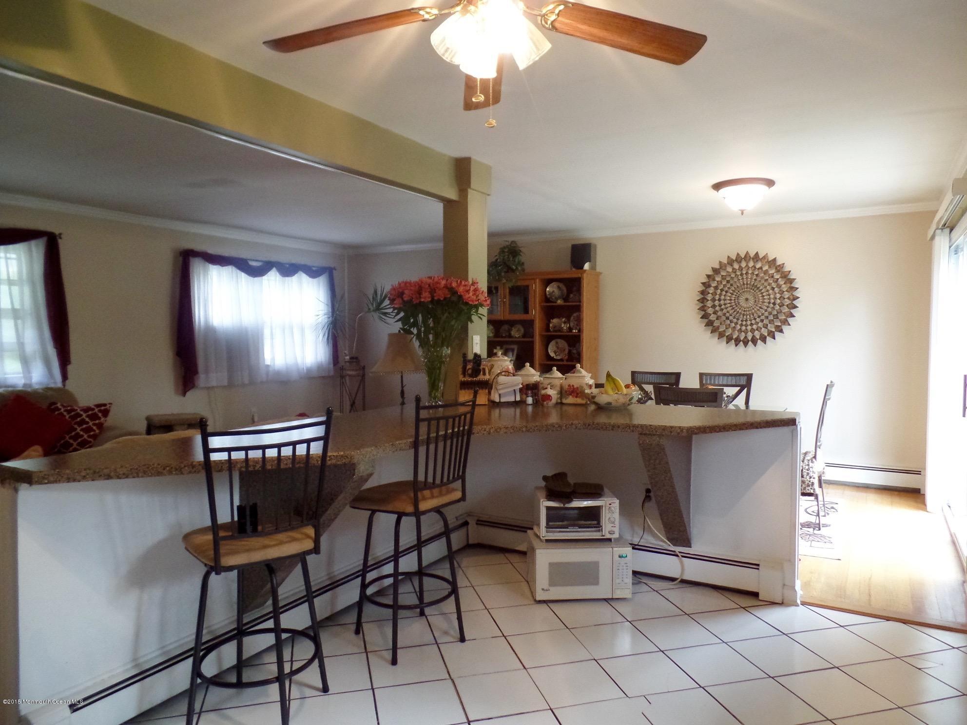 1 Oak Drive Jackson, NJ 08527 - Photo 9 of 20 kitchen
