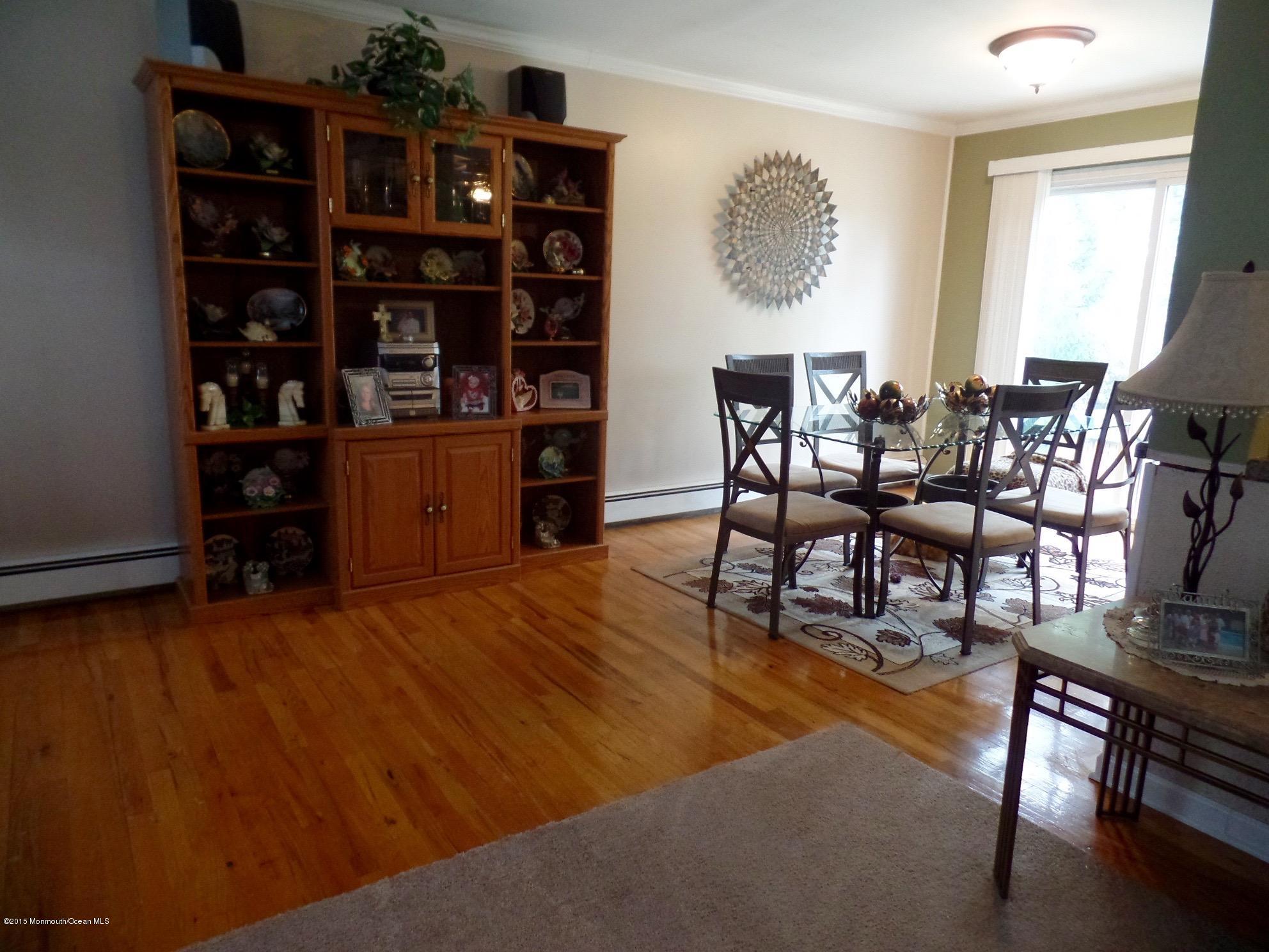 1 Oak Drive Jackson, NJ 08527 - Photo 10 of 20 dining room