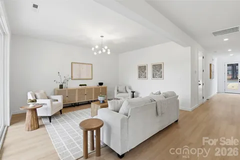 $600,000 | 2822 Dogwood Avenue, Charlotte, NC 28206