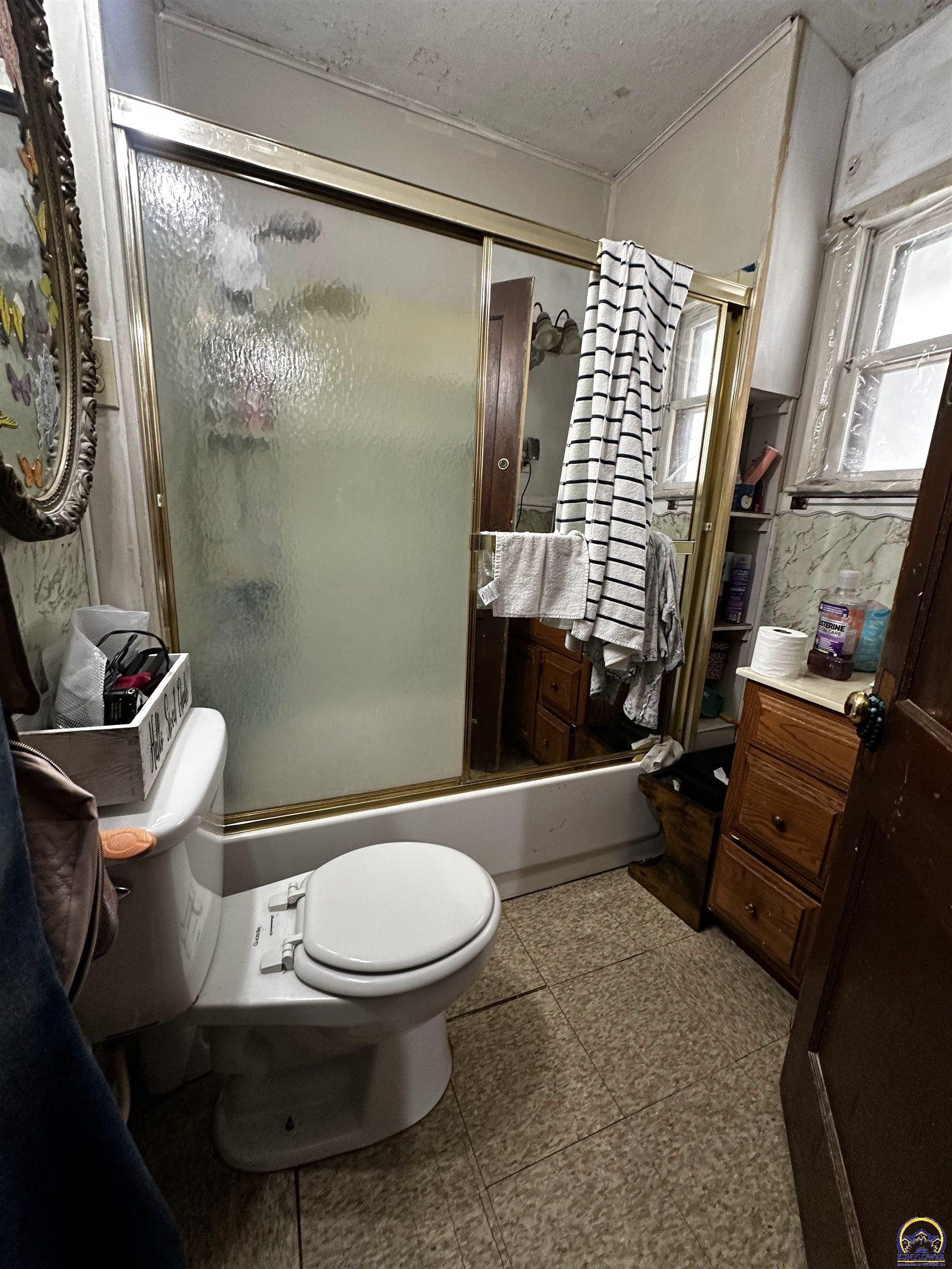 811 Southeast Branner Street Topeka, KS 66607 - Photo 14 of 34