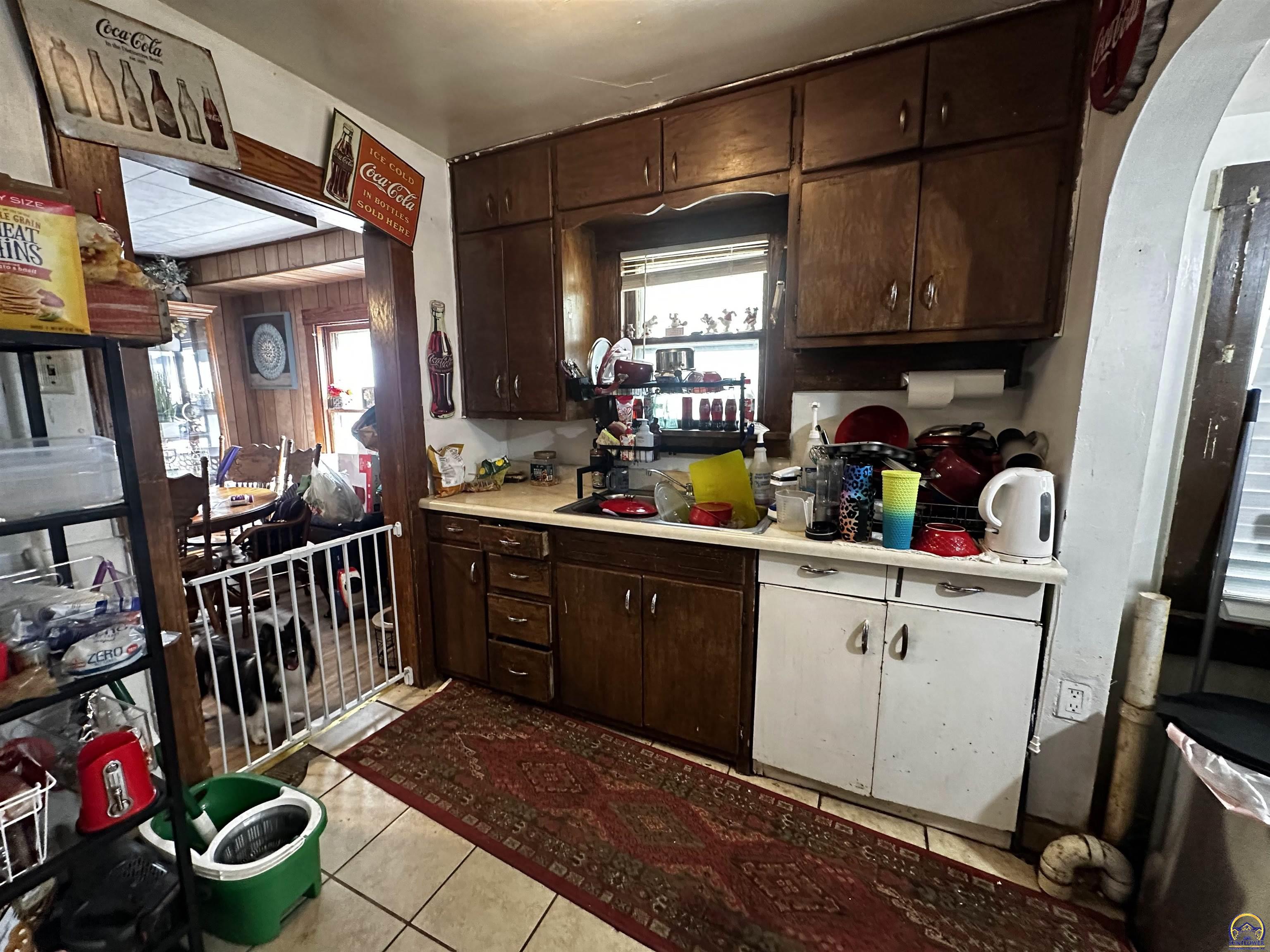 811 Southeast Branner Street Topeka, KS 66607 - Photo 18 of 34