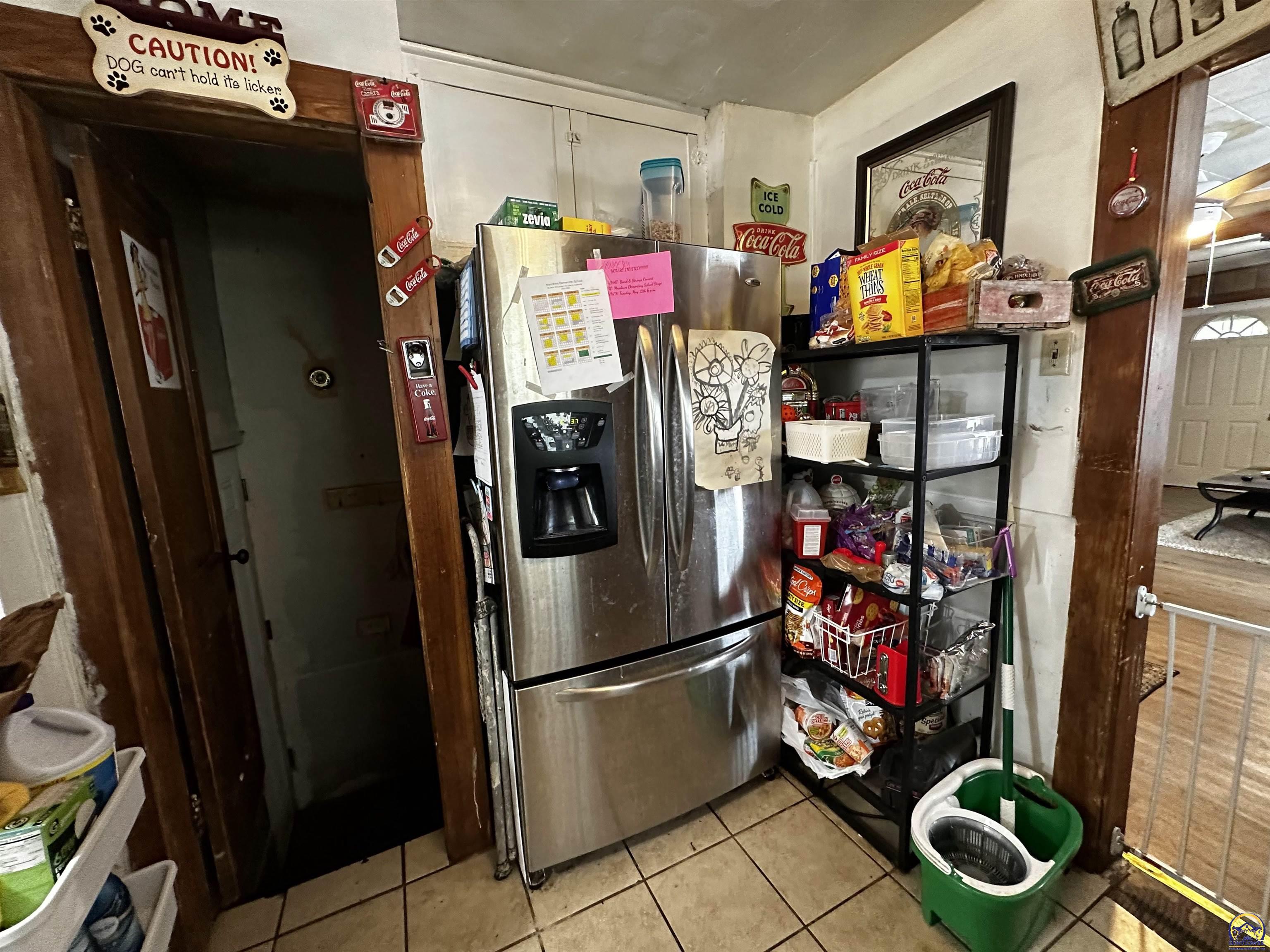 811 Southeast Branner Street Topeka, KS 66607 - Photo 19 of 34