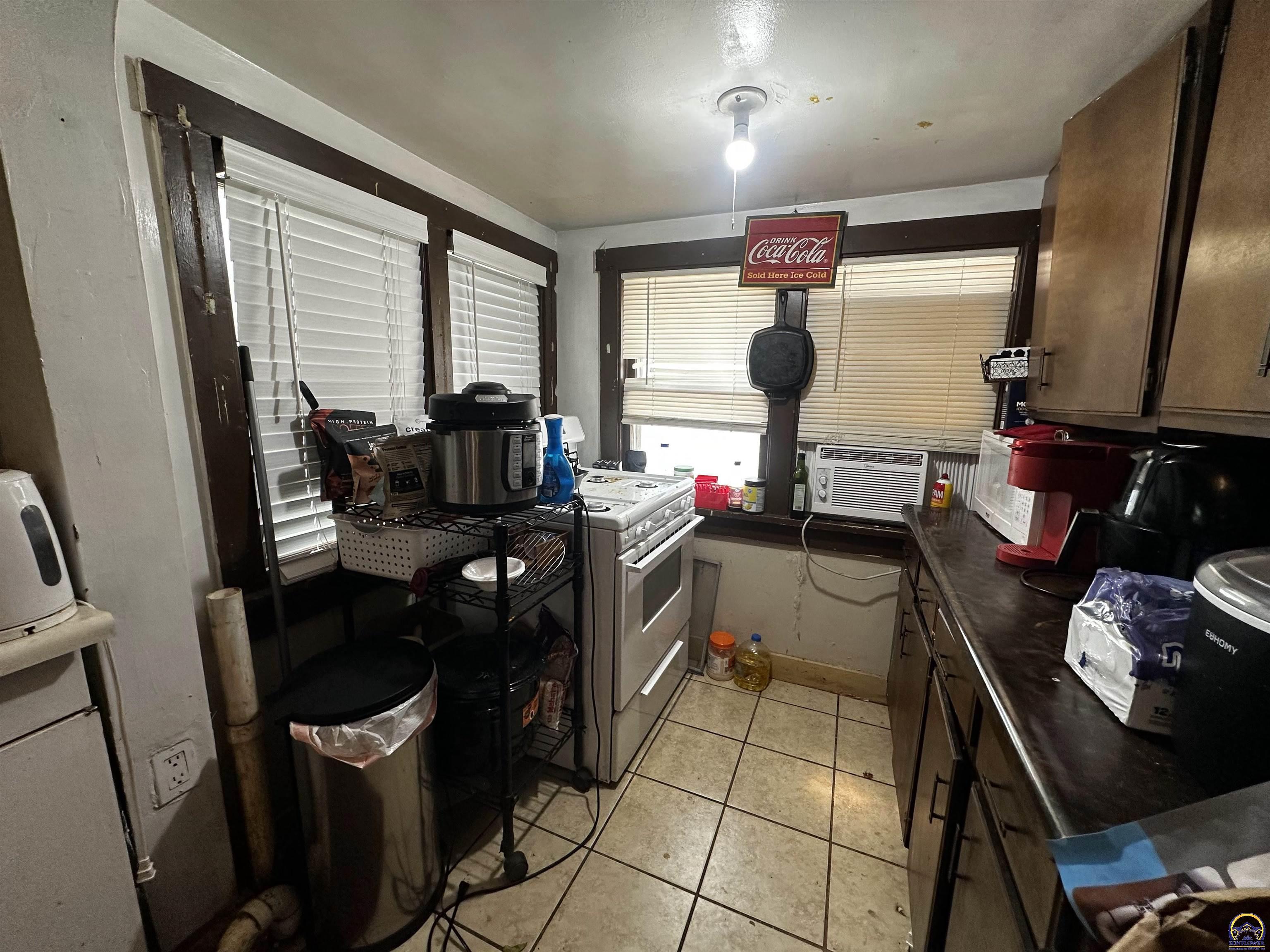 811 Southeast Branner Street Topeka, KS 66607 - Photo 20 of 34