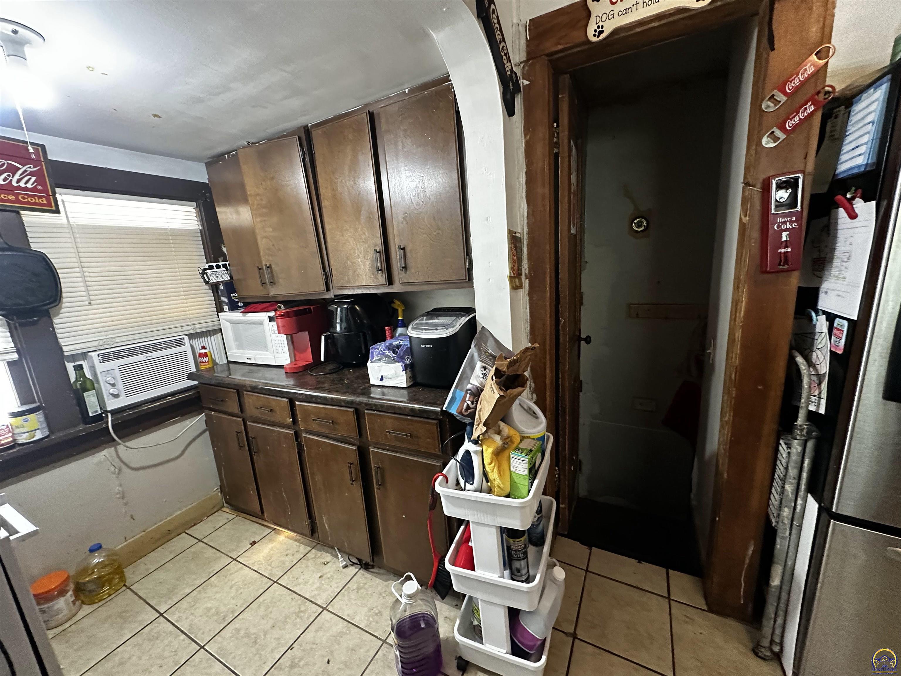 811 Southeast Branner Street Topeka, KS 66607 - Photo 21 of 34