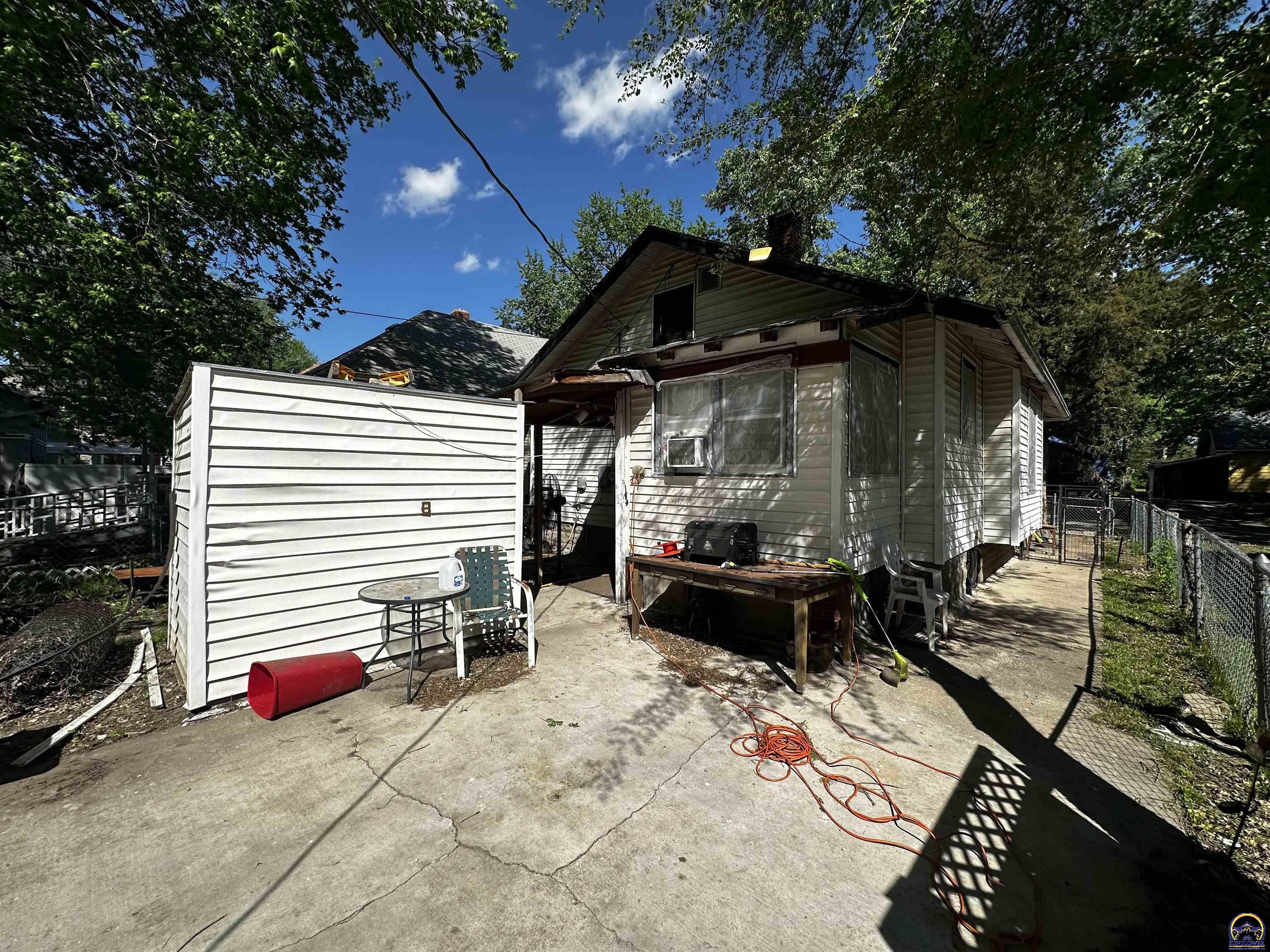 811 Southeast Branner Street Topeka, KS 66607 - Photo 32 of 34