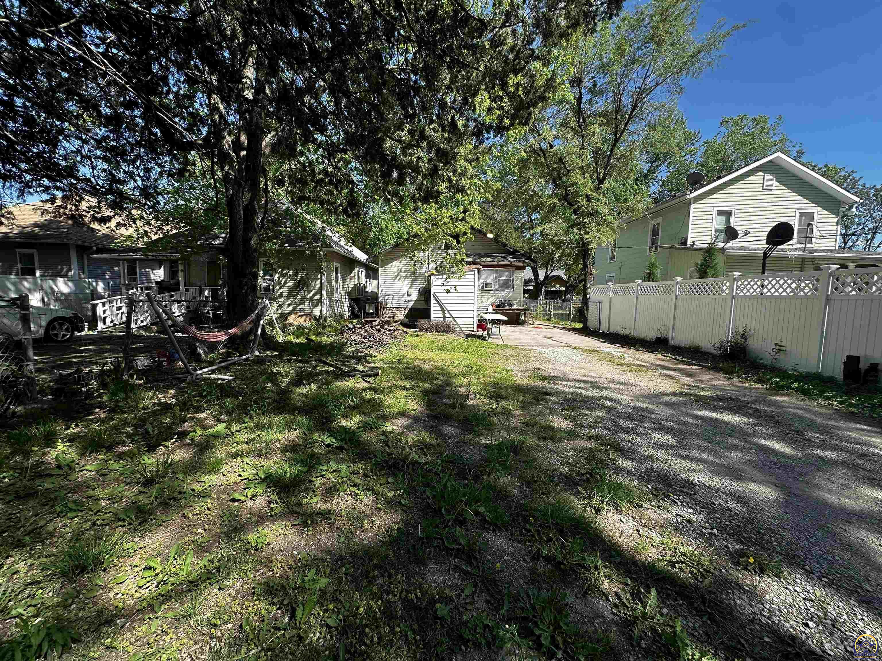 811 Southeast Branner Street Topeka, KS 66607 - Photo 33 of 34