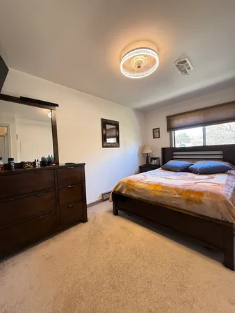 $160,000 | 58 Vail Colony, Unit 9, Fox Lake, IL 60020