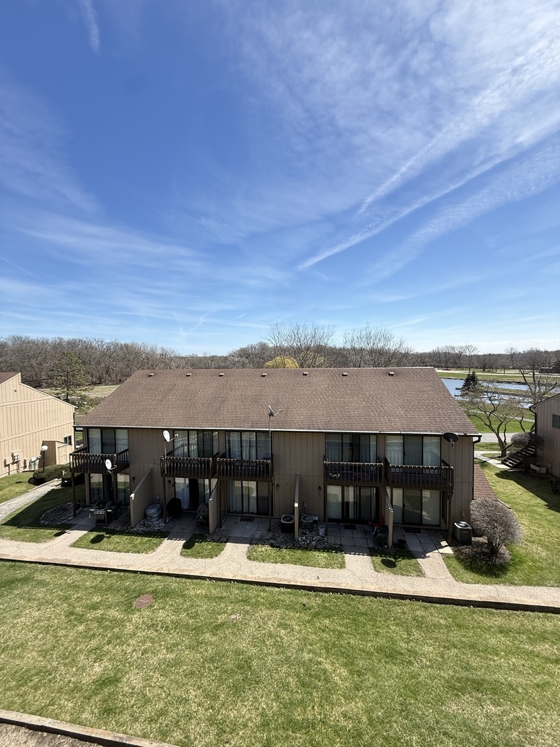 58 Vail Colony, Unit 9 Fox Lake, IL 60020 - Photo 2 of 45