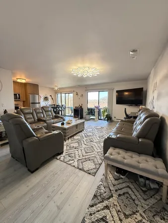 $160,000 | 58 Vail Colony, Unit 9, Fox Lake, IL 60020