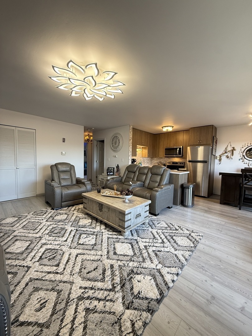 58 Vail Colony, Unit 9 Fox Lake, IL 60020 - Photo 22 of 45