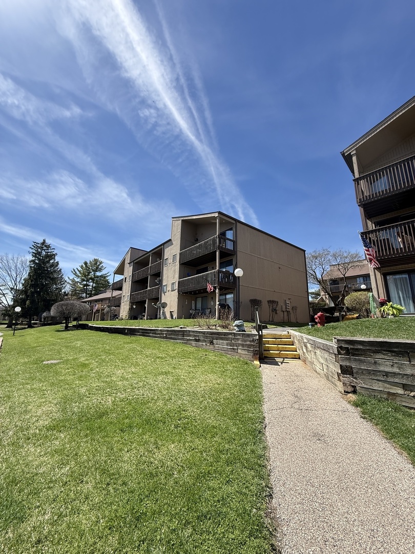 58 Vail Colony, Unit 9 Fox Lake, IL 60020 - Photo 28 of 45