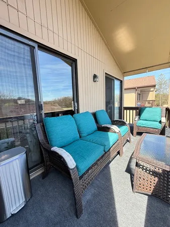 $160,000 | 58 Vail Colony, Unit 9, Fox Lake, IL 60020