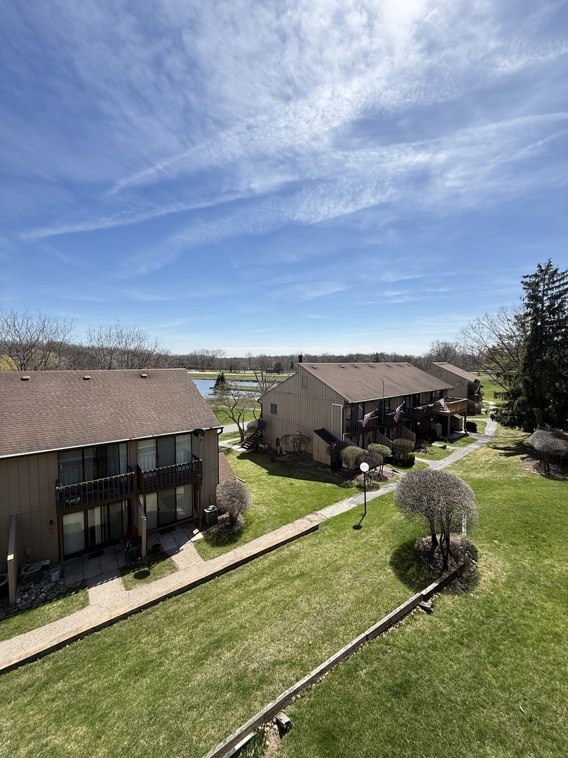 58 Vail Colony, Unit 9 Fox Lake, IL 60020 - Photo 3 of 45
