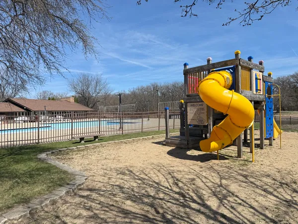 $160,000 | 58 Vail Colony, Unit 9, Fox Lake, IL 60020