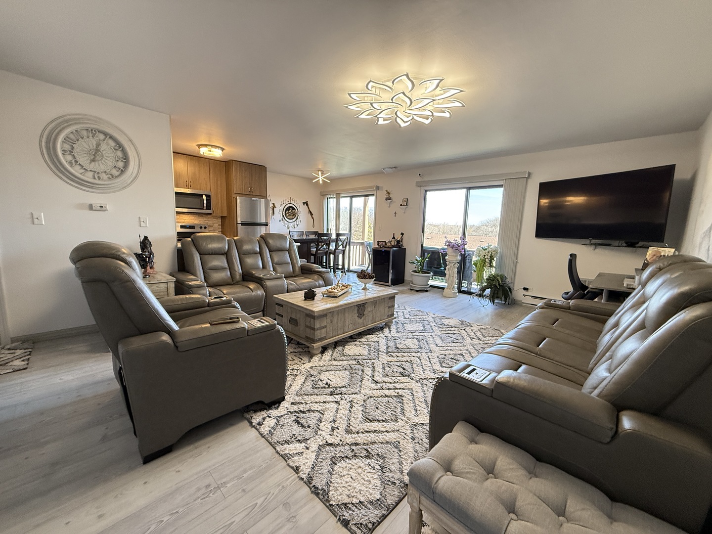 58 Vail Colony, Unit 9 Fox Lake, IL 60020 - Photo 5 of 45