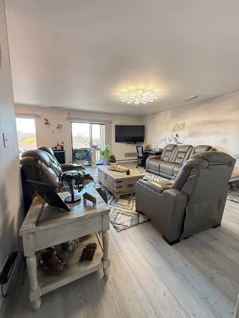 $160,000 | 58 Vail Colony, Unit 9, Fox Lake, IL 60020