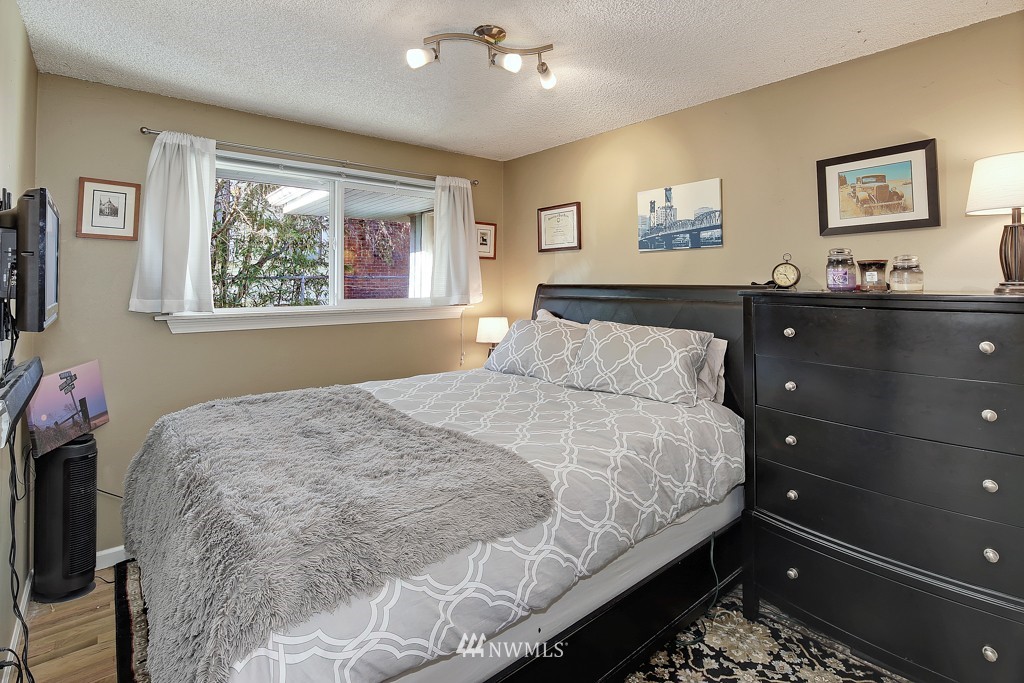 745 North 79th Street Seattle, WA 98103 - Photo 7 of 20 Gallery Image 7