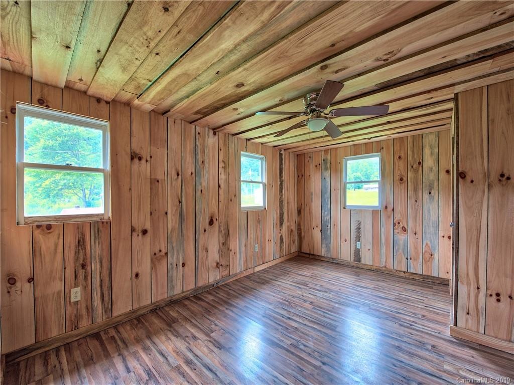 609 Sutton Town Road Waynesville, NC 28785 - Photo 11 of 17