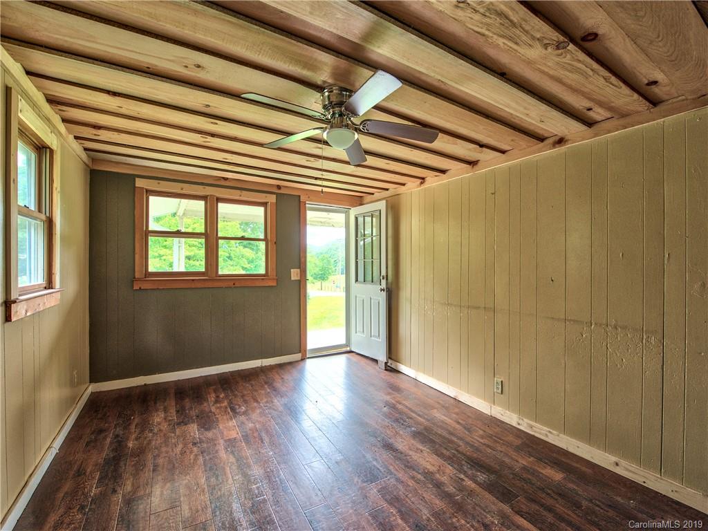 609 Sutton Town Road Waynesville, NC 28785 - Photo 6 of 17