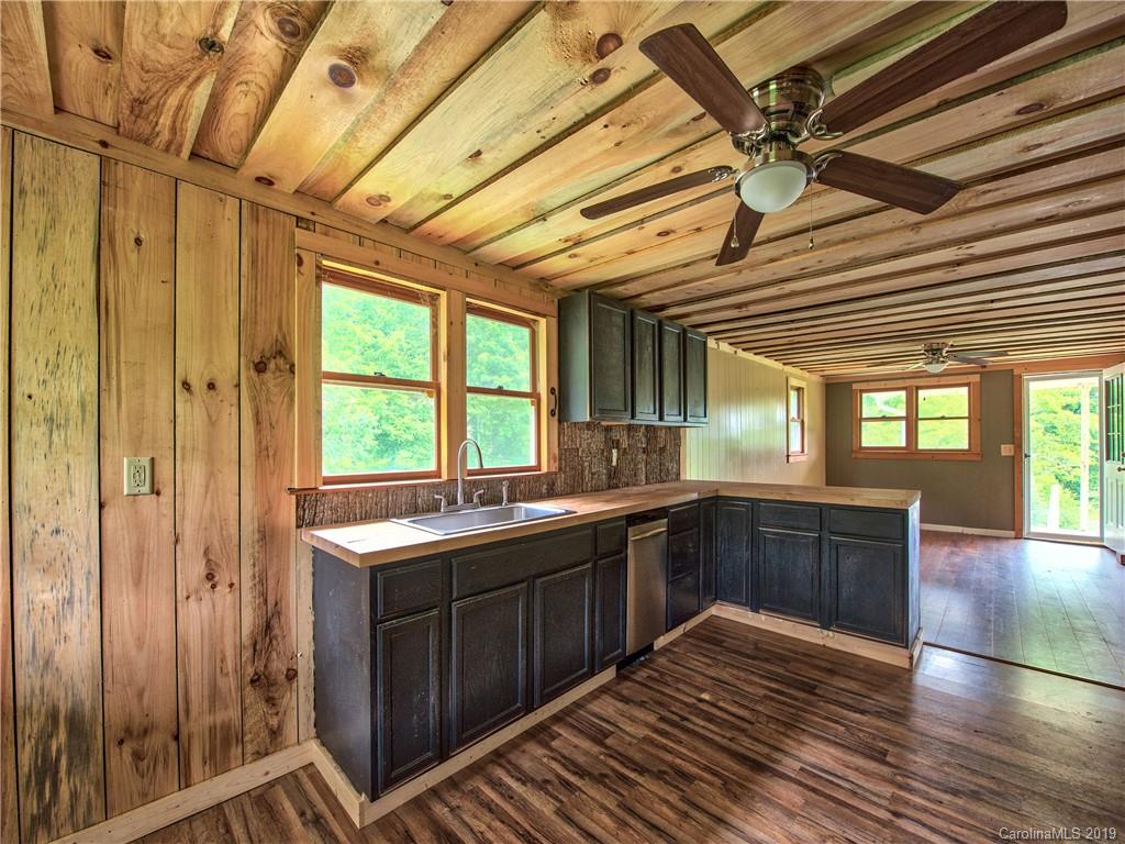 609 Sutton Town Road Waynesville, NC 28785 - Photo 10 of 17