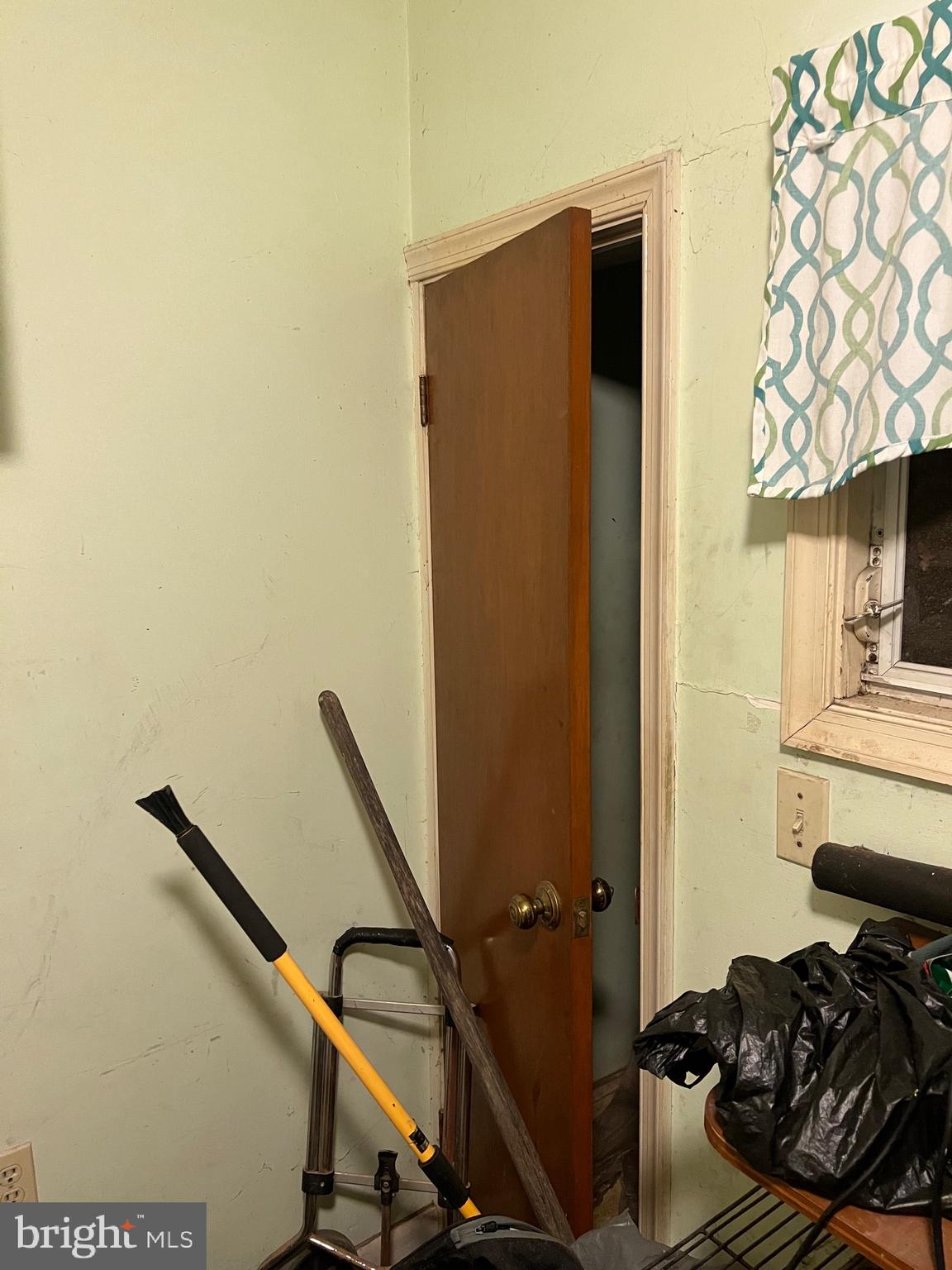 343 East Indiana Avenue Philadelphia, PA 19134 - Photo 20 of 31 back room behind kitchen