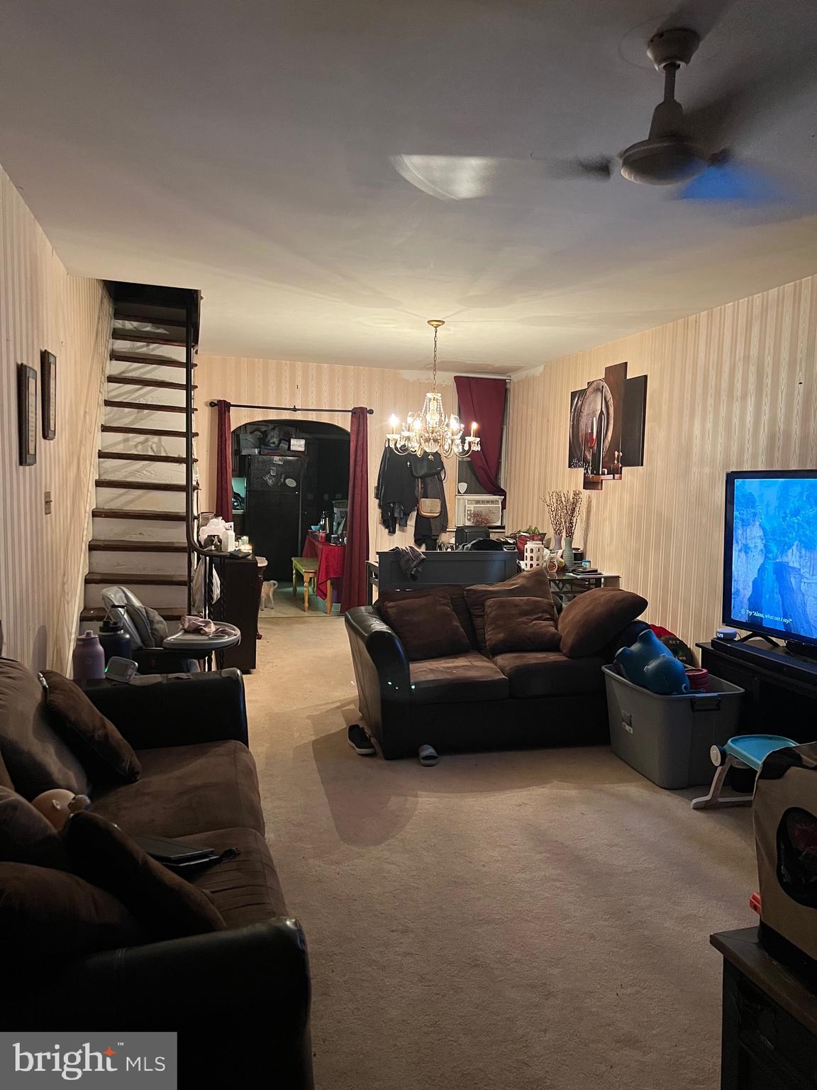 343 East Indiana Avenue Philadelphia, PA 19134 - Photo 2 of 31 living room