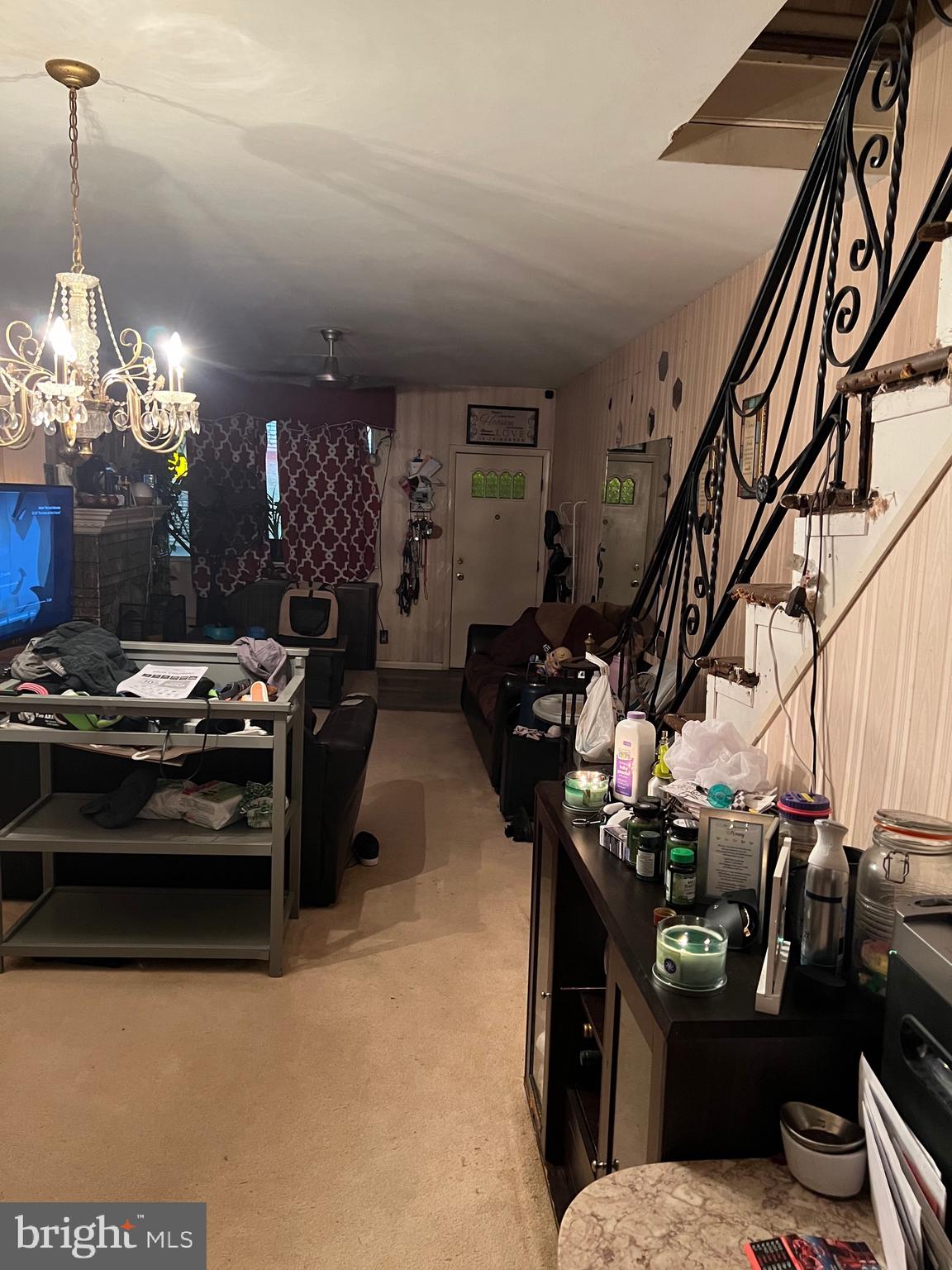 343 East Indiana Avenue Philadelphia, PA 19134 - Photo 9 of 31 living room