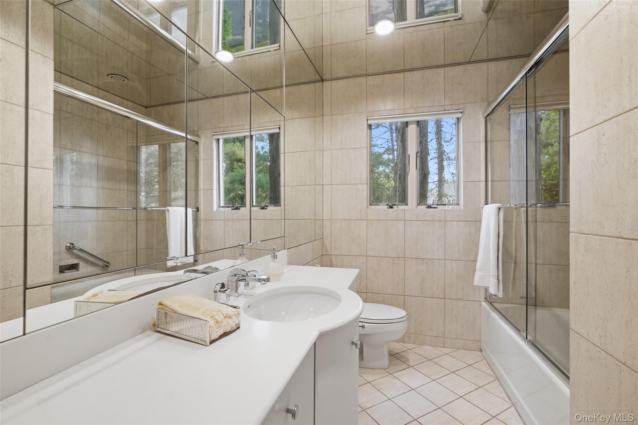 6 Greenhouse Circle Rye Brook, NY 10573 - Photo 14 of 25 Hall Bathroom