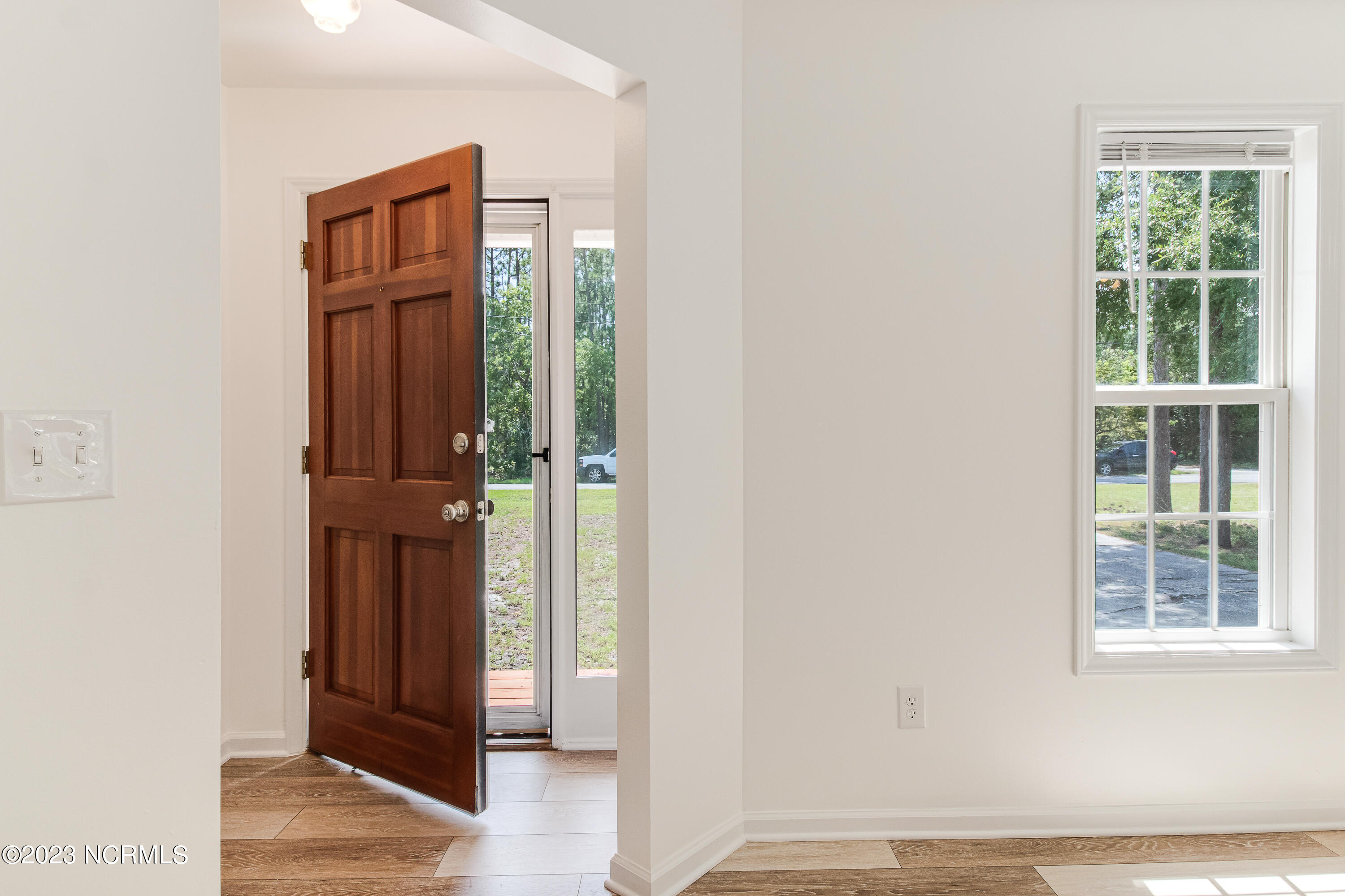 79 South High Point Road Southport, NC 28461 - Photo 5 of 37 79 S High Point-5