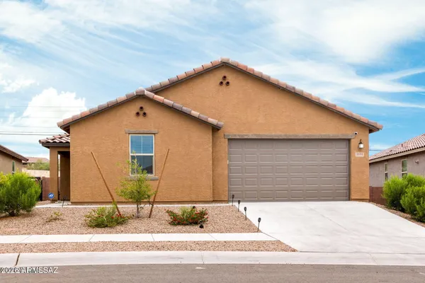 $465,000 | 8686 North Calle La Canoa, Tucson, AZ 85742