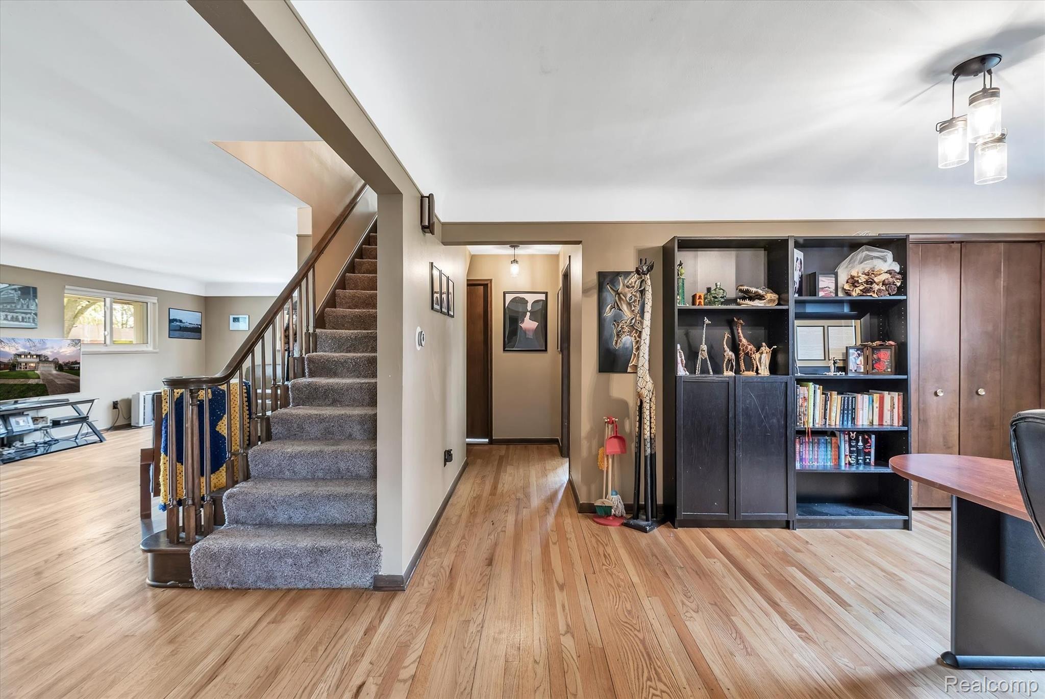 9620 Reeck Road Allen Park, MI 48101 - Photo 23 of 61 23-9620-Reeck-Rd-WindowStill-Real-Estate-Photography-23.jpg