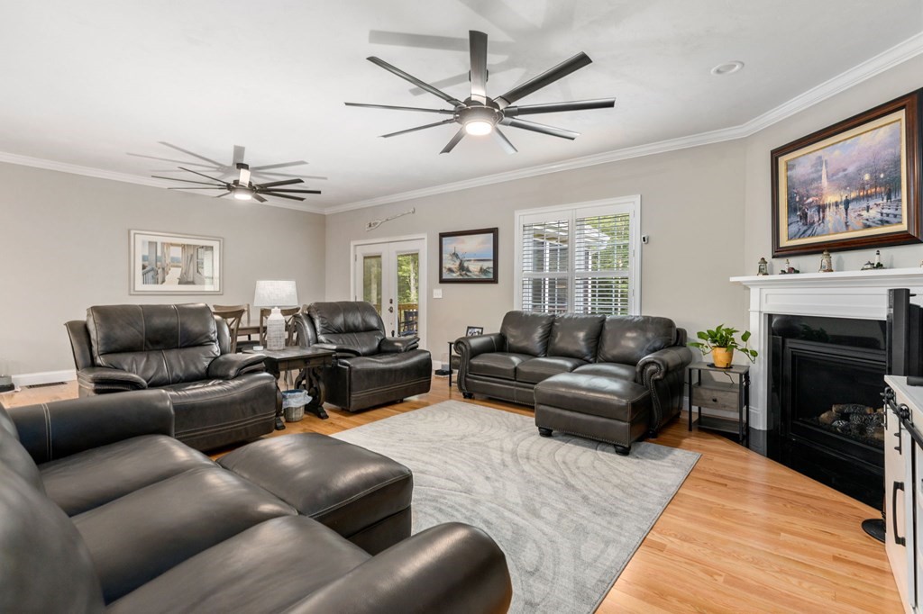 256 Chocolog Road Uxbridge, MA 01569 - Photo 7 of 42 Gallery Image 7