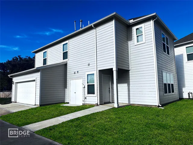 $1,895 | 81 Fern Court, Lake Jackson, TX 77566