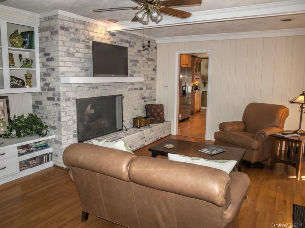 4100 Oldfield Road Charlotte, NC 28226 - Photo 8 of 24 Gallery Image 8