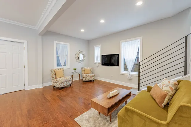 $594,999 | 2336 Oak Park Avenue, Berwyn, IL 60402