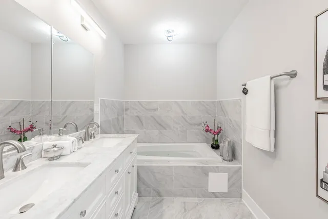 $594,999 | 2336 Oak Park Avenue, Berwyn, IL 60402