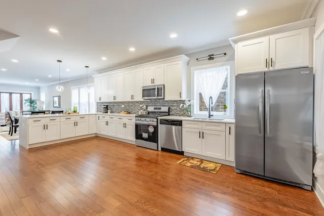 $594,999 | 2336 Oak Park Avenue, Berwyn, IL 60402