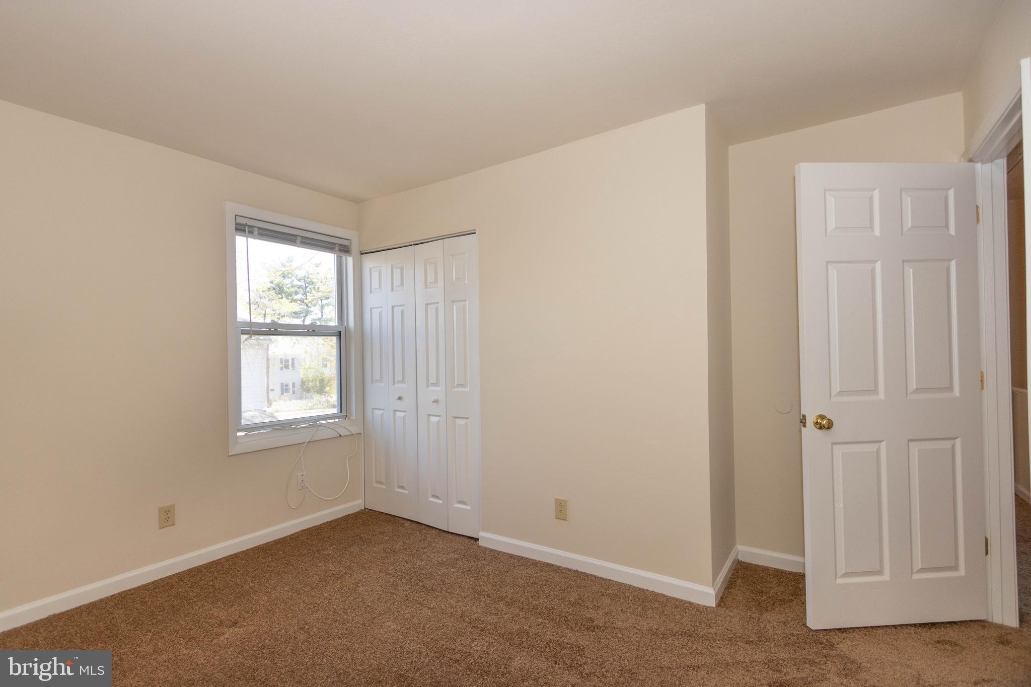 9206 Hood Road Manassas, VA 20110 - Photo 13 of 25 an empty room with windows