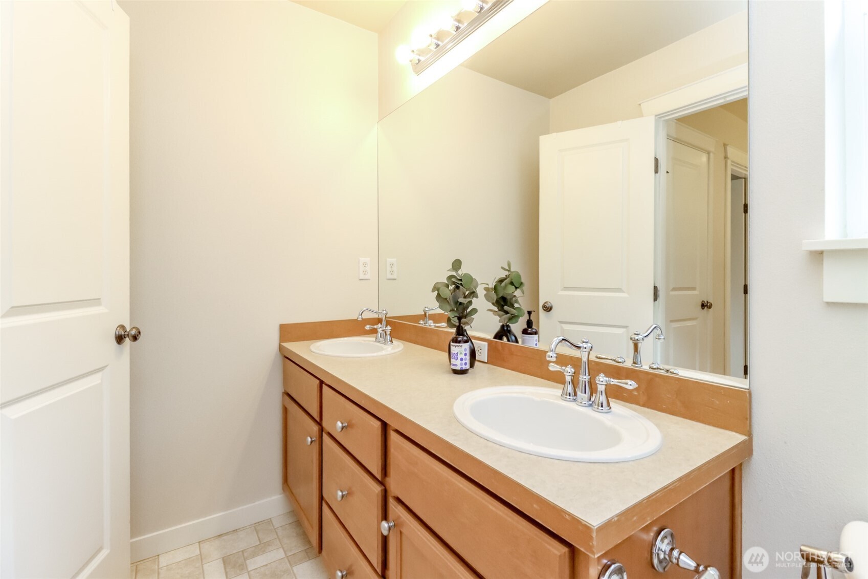 3817 164th Place Southeast Bothell, WA 98012 - Photo 30 of 40